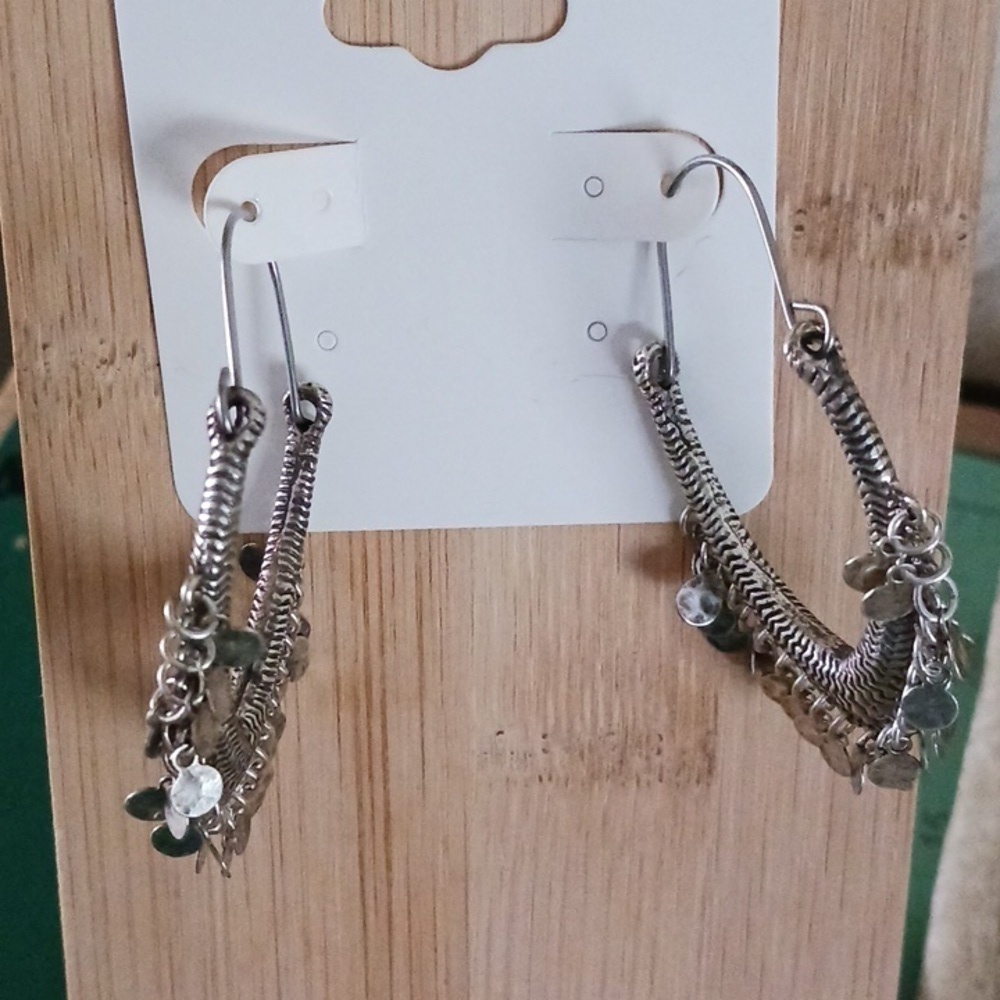 Vintage Large Silver Tone Earrings - Picture 5 of 6